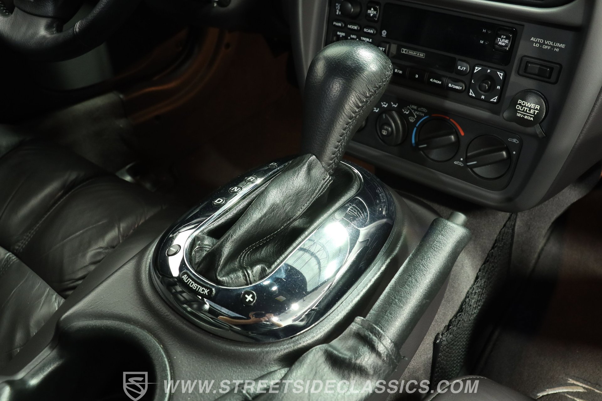 Used 2000 Plymouth Prowler image 39