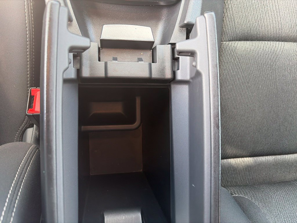 Used 2025 Nissan Rogue SV AWD/4WD image 25