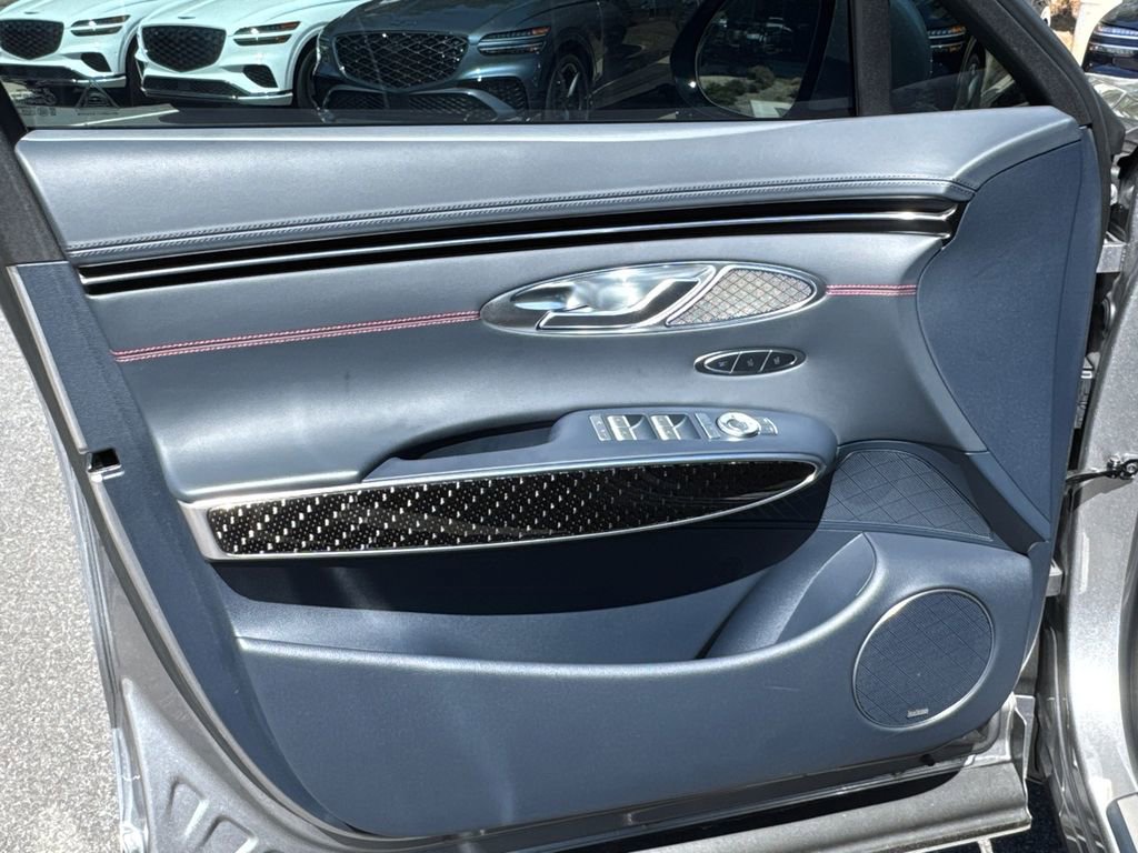 Used 2024 Genesis GV70 3.5T Sport w/ Sport Prestige Package image 10