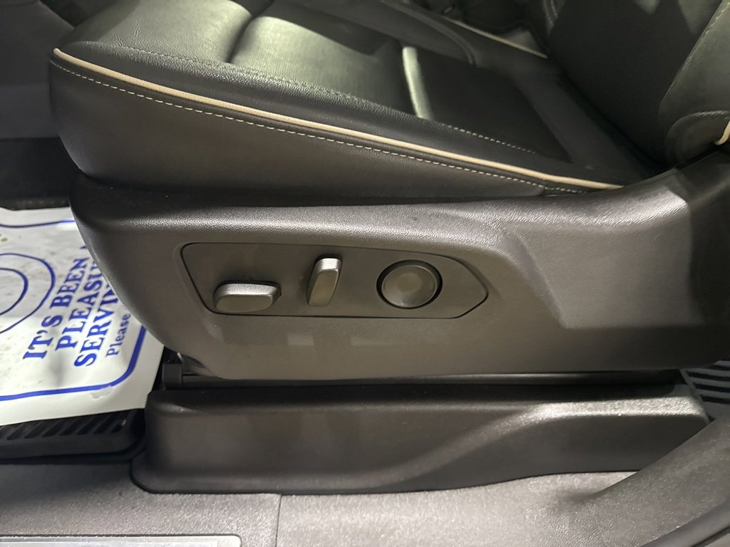 Used 2025 Chevrolet Tahoe Premier w/ Sun And Tow Package image 17