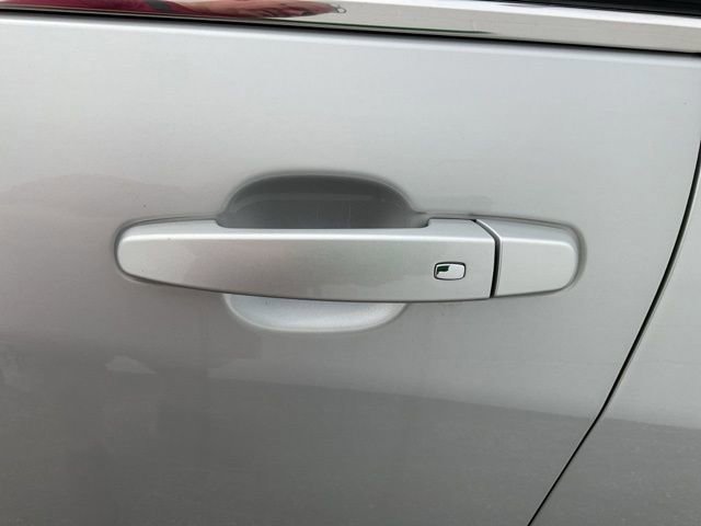 Used 2018 Chevrolet Equinox LT image 20