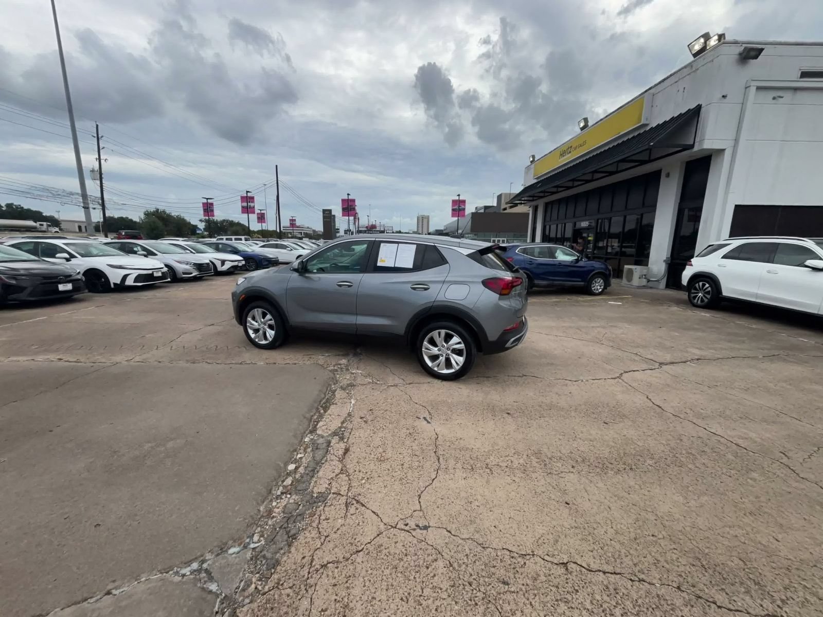 Used 2025 Buick Encore GX Preferred AWD/4WD image 8