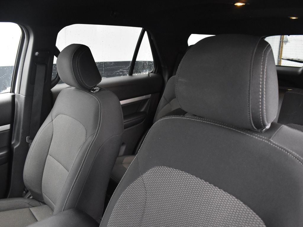 Used 2017 Ford Explorer XLT image 15