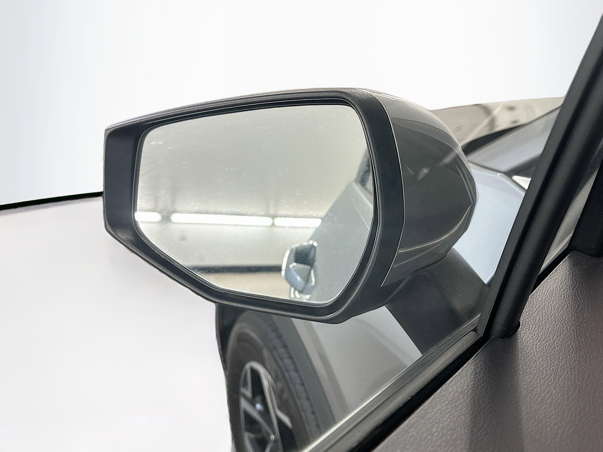 Used 2025 Kia Sportage LX image 16