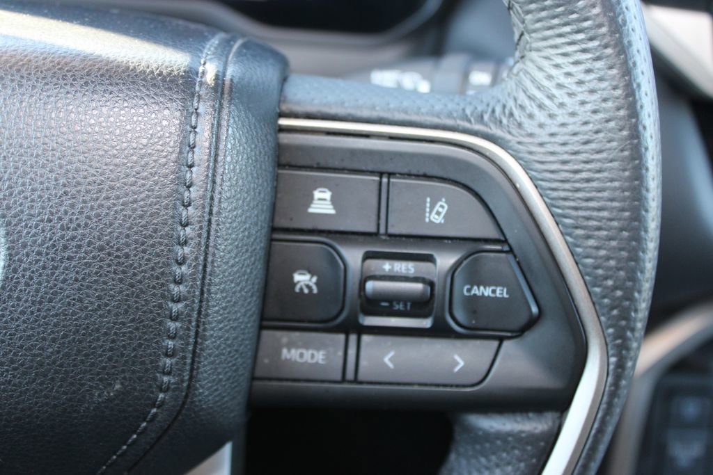 Used 2025 Toyota Sequoia SR5 image 39