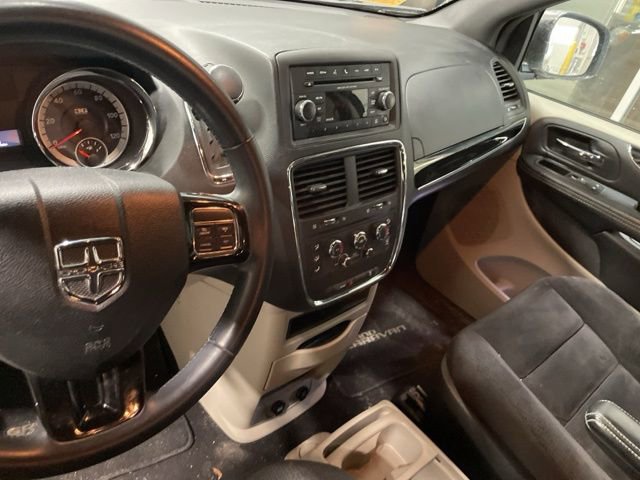 Used 2014 Dodge Grand Caravan SE image 10