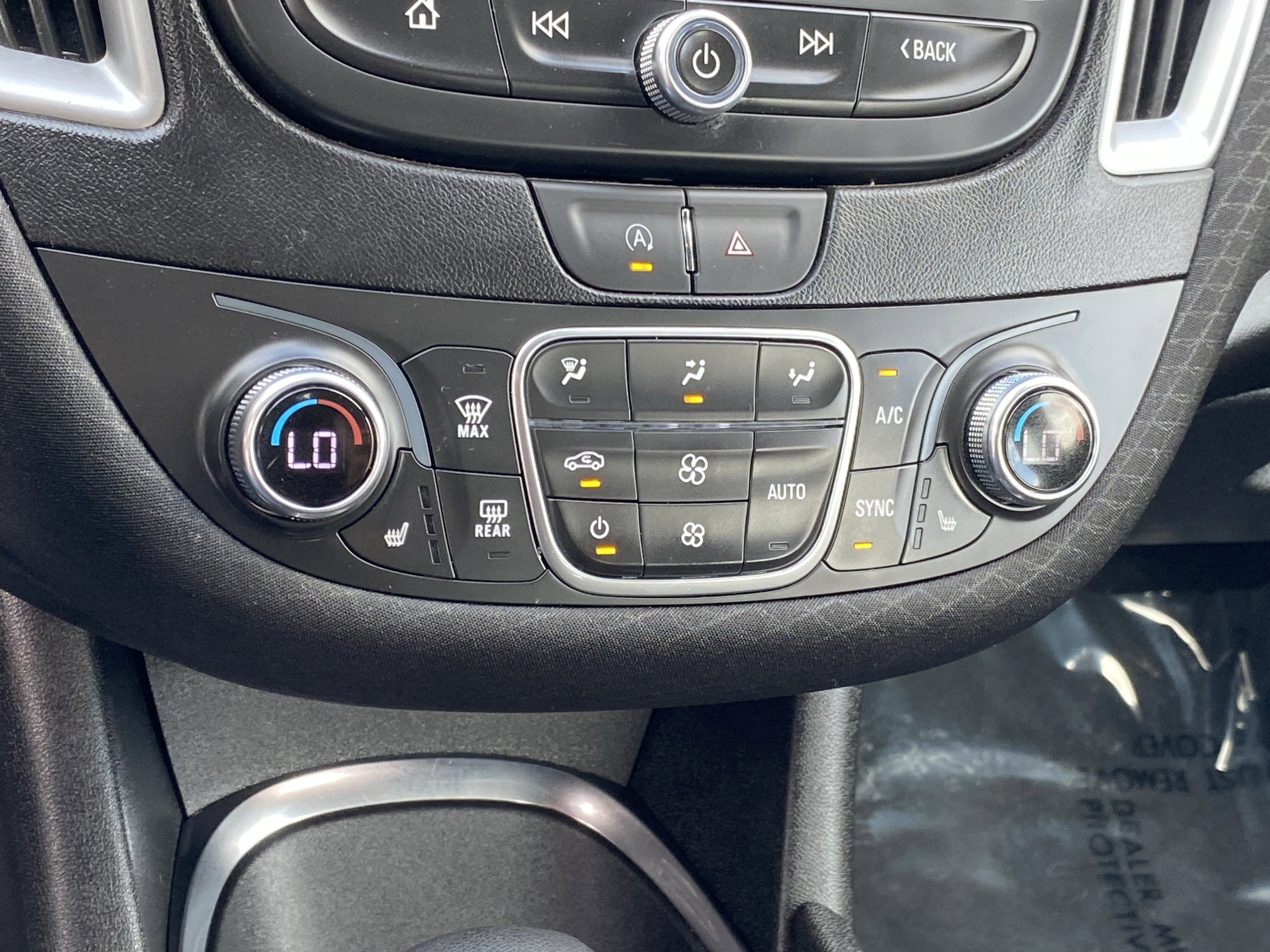 Used 2024 Chevrolet Malibu LT image 21