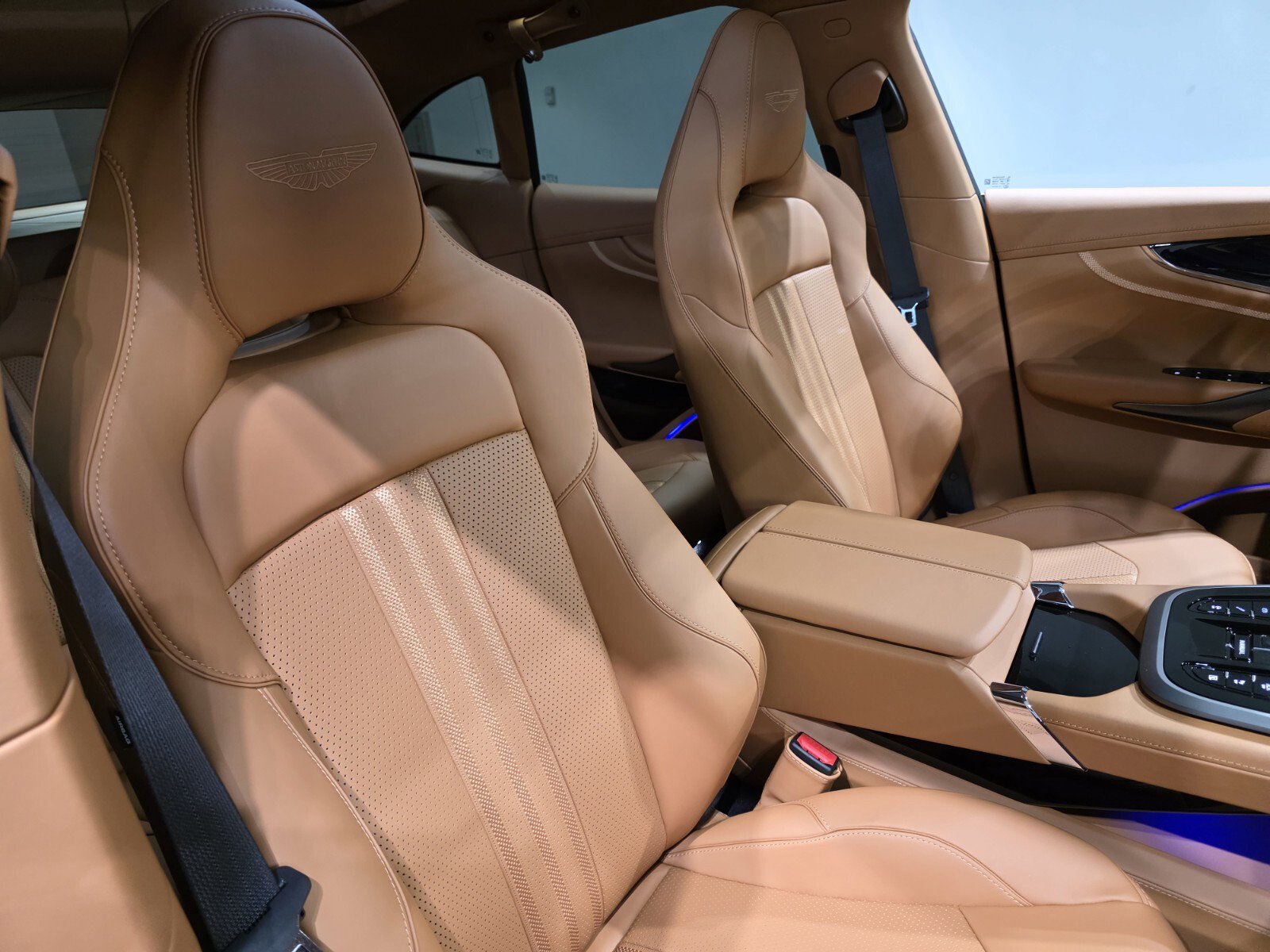 New 2026 Aston Martin DBX 707 AWD/4WD image 23
