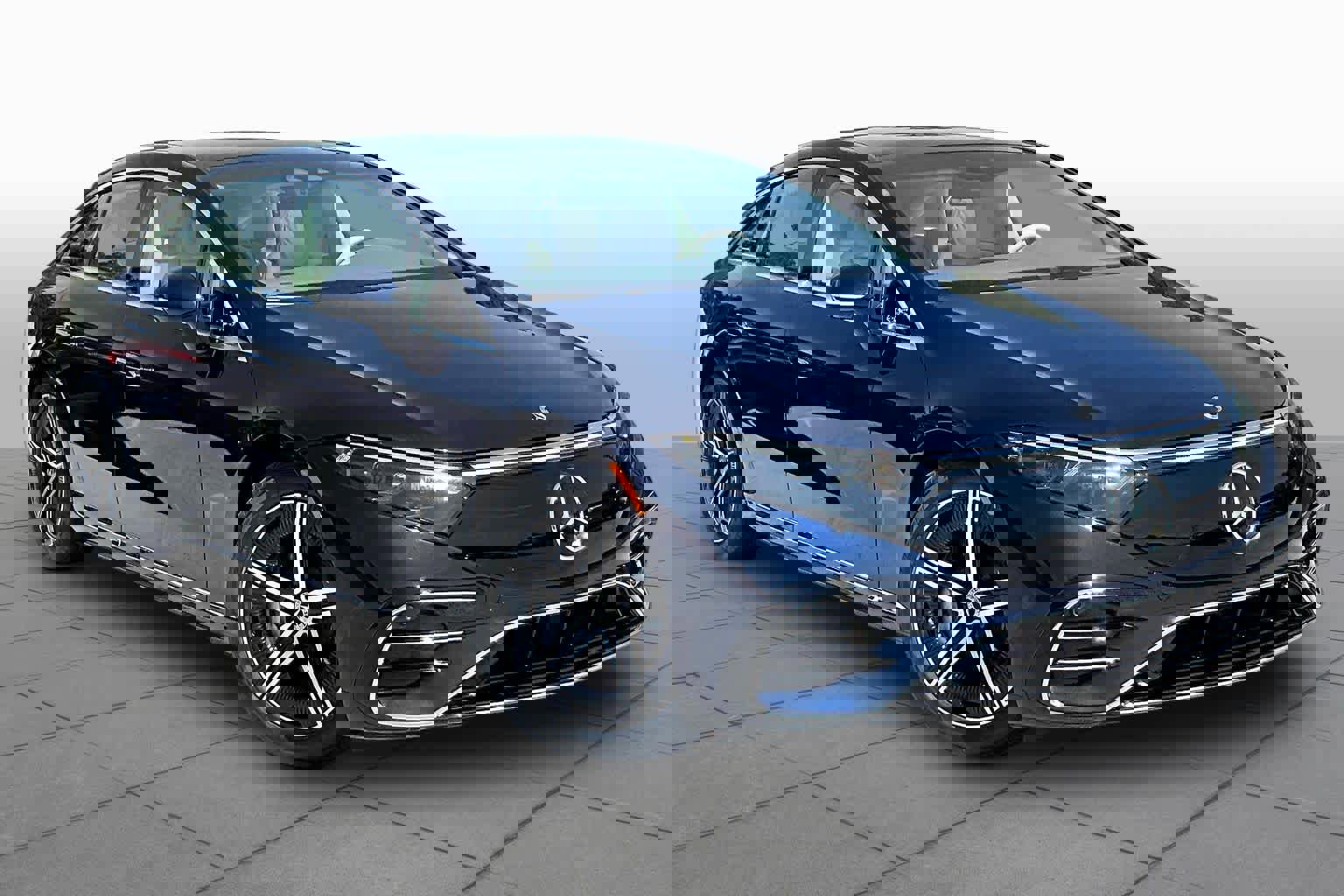 Used 2023 Mercedes-Benz EQS 580 4MATIC Sedan image 2