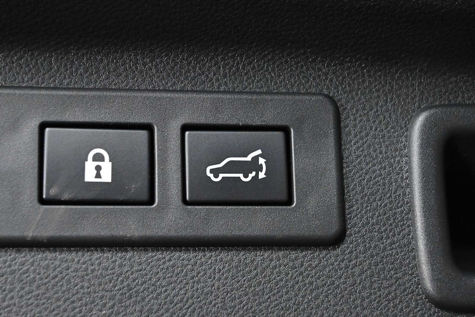 Used 2023 Subaru Forester Limited AWD/4WD image 10