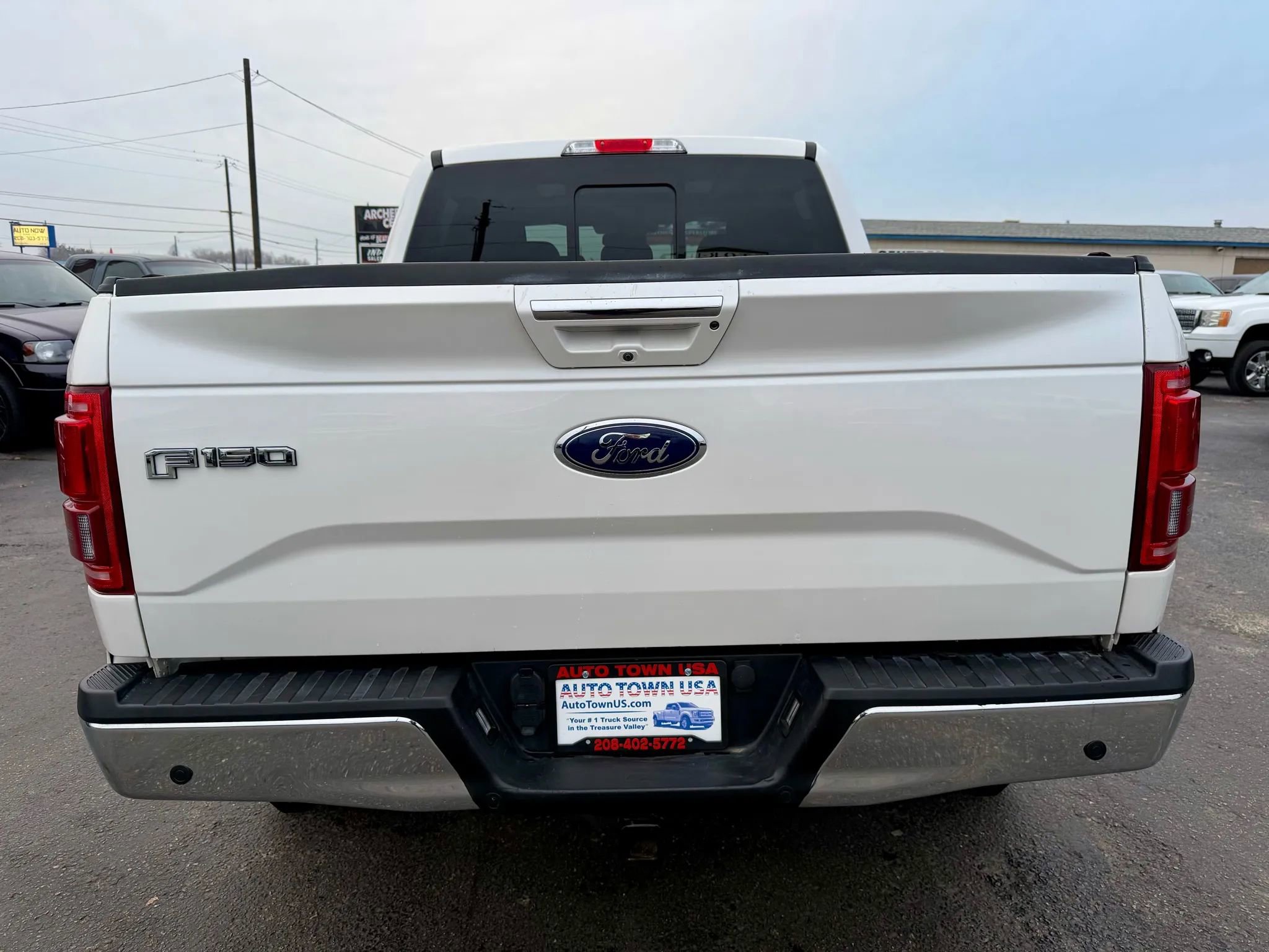 Used 2017 Ford F150 Lariat w/ Equipment Group 502A Luxury image 4