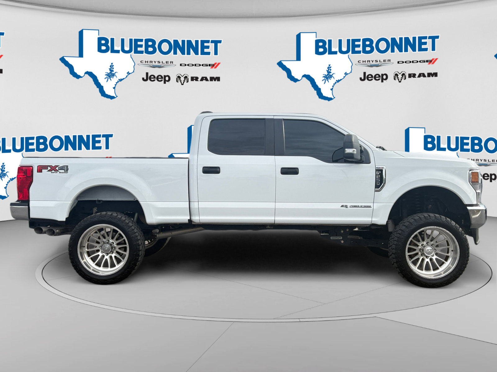 Used 2022 Ford F250 XL w/ STX Appearance Package AWD/4WD image 4