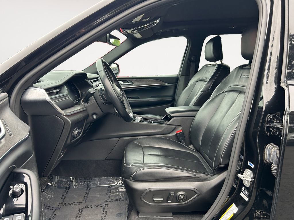 Used 2022 Jeep Grand Cherokee Overland image 16