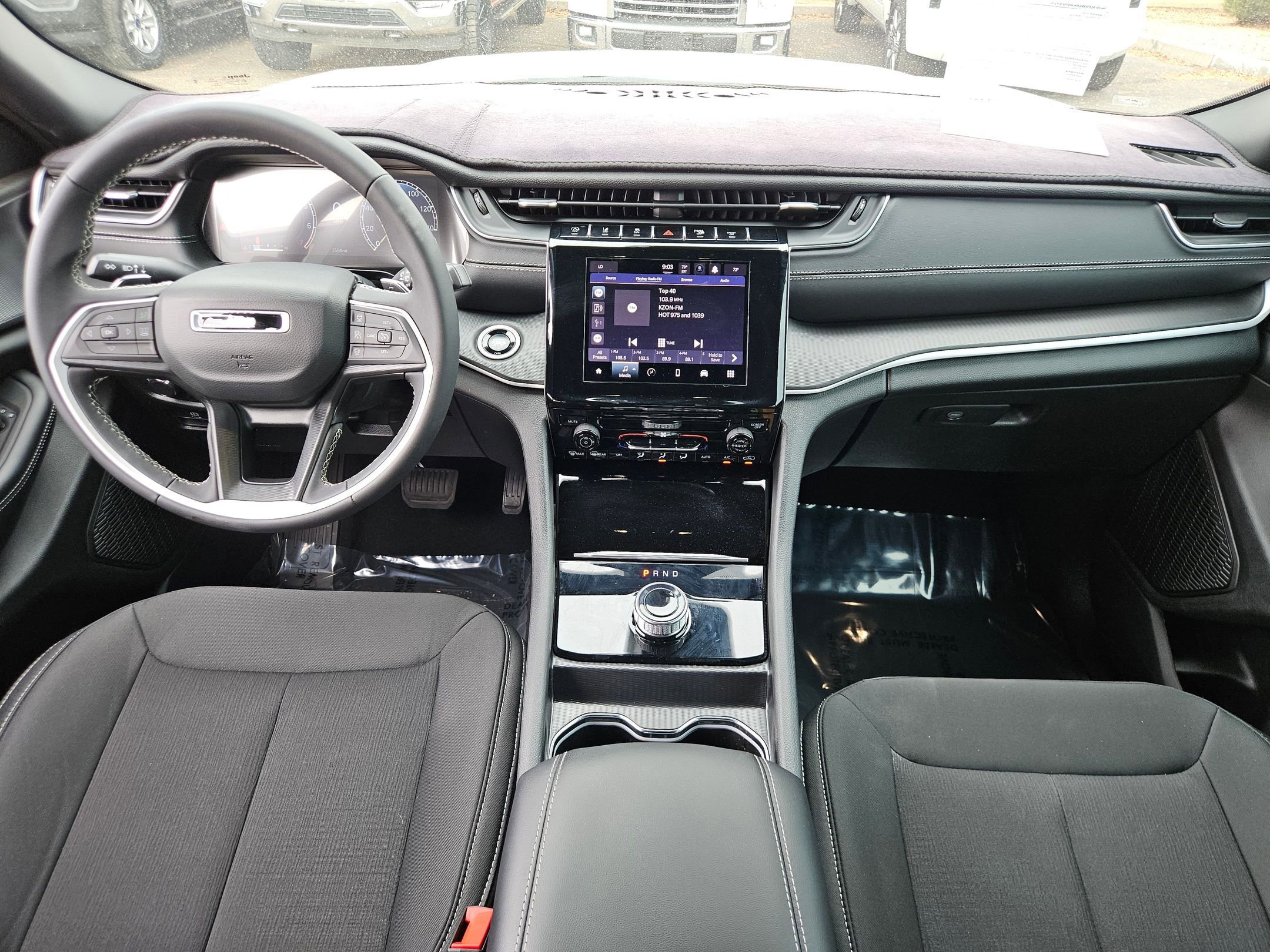 Used 2025 Jeep Grand Cherokee Laredo w/ Trailer Tow Package RWD image 23