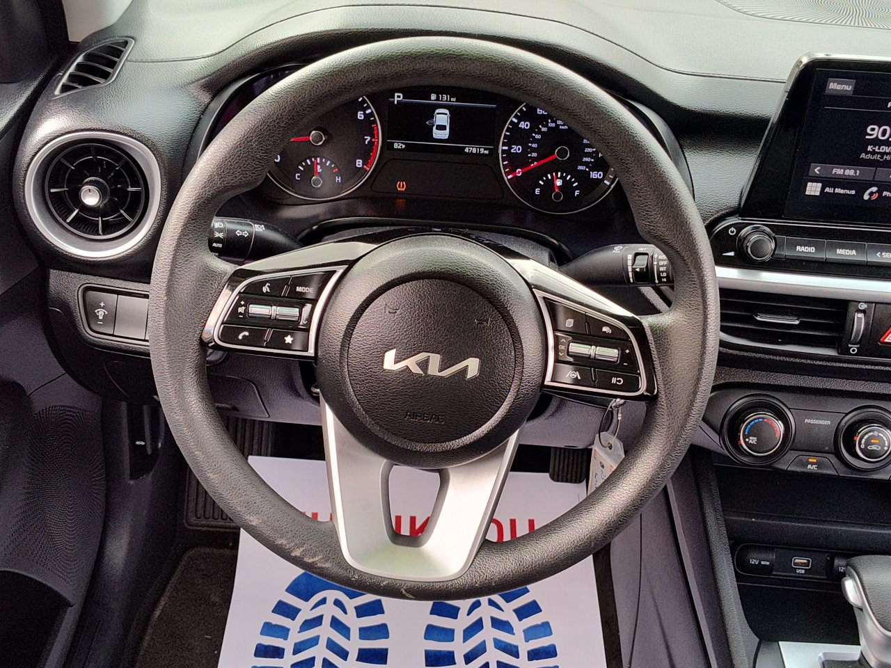 Used 2023 Kia Forte LXS image 16