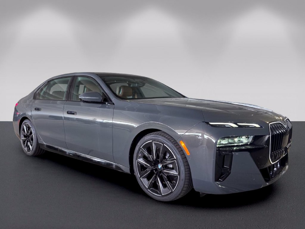 New 2026 BMW 760i xDrive AWD/4WD image 1