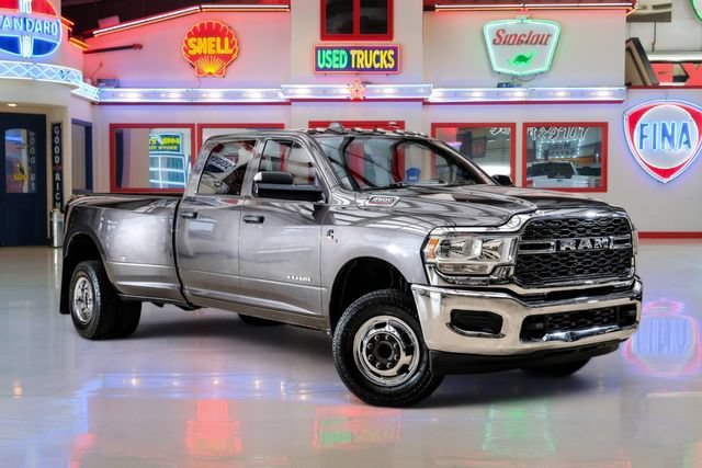 Used 2021 RAM 3500 Tradesman w/ Chrome Appearance Group AWD/4WD image 1