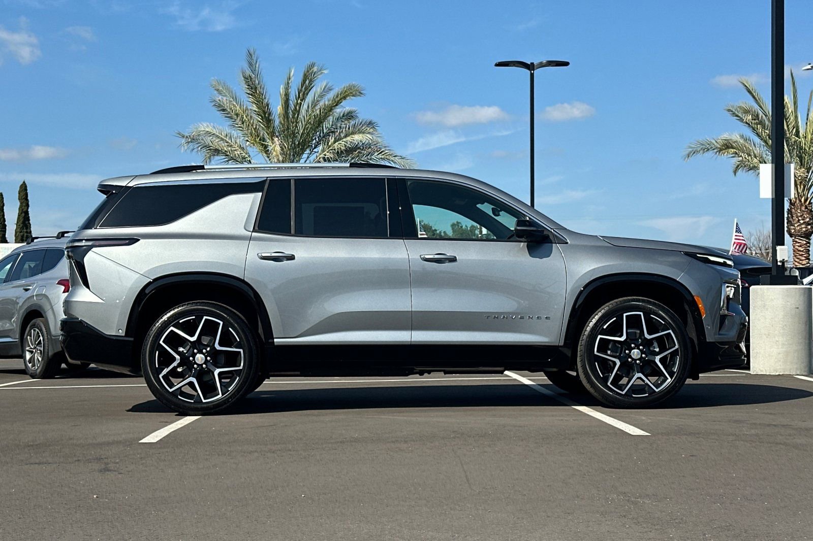 New 2026 Chevrolet Traverse High Country image 3