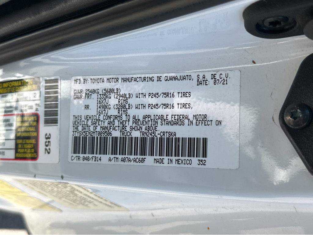 Used 2021 Toyota Tacoma SR AWD/4WD image 43