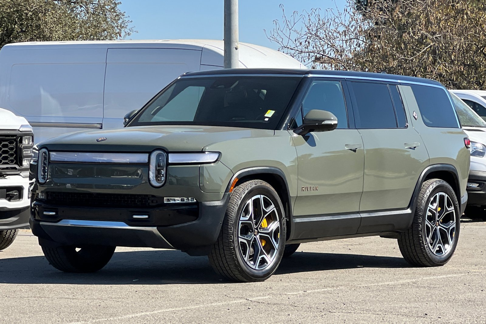 Used 2022 Rivian R1S Launch Edition Quad AWD/4WD image 8