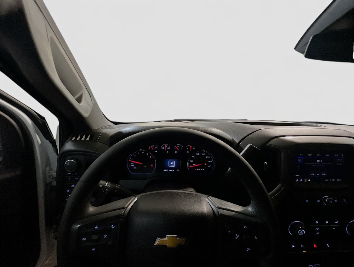 Used 2024 Chevrolet Silverado 1500 W/T w/ Trailering Package AWD/4WD image 7