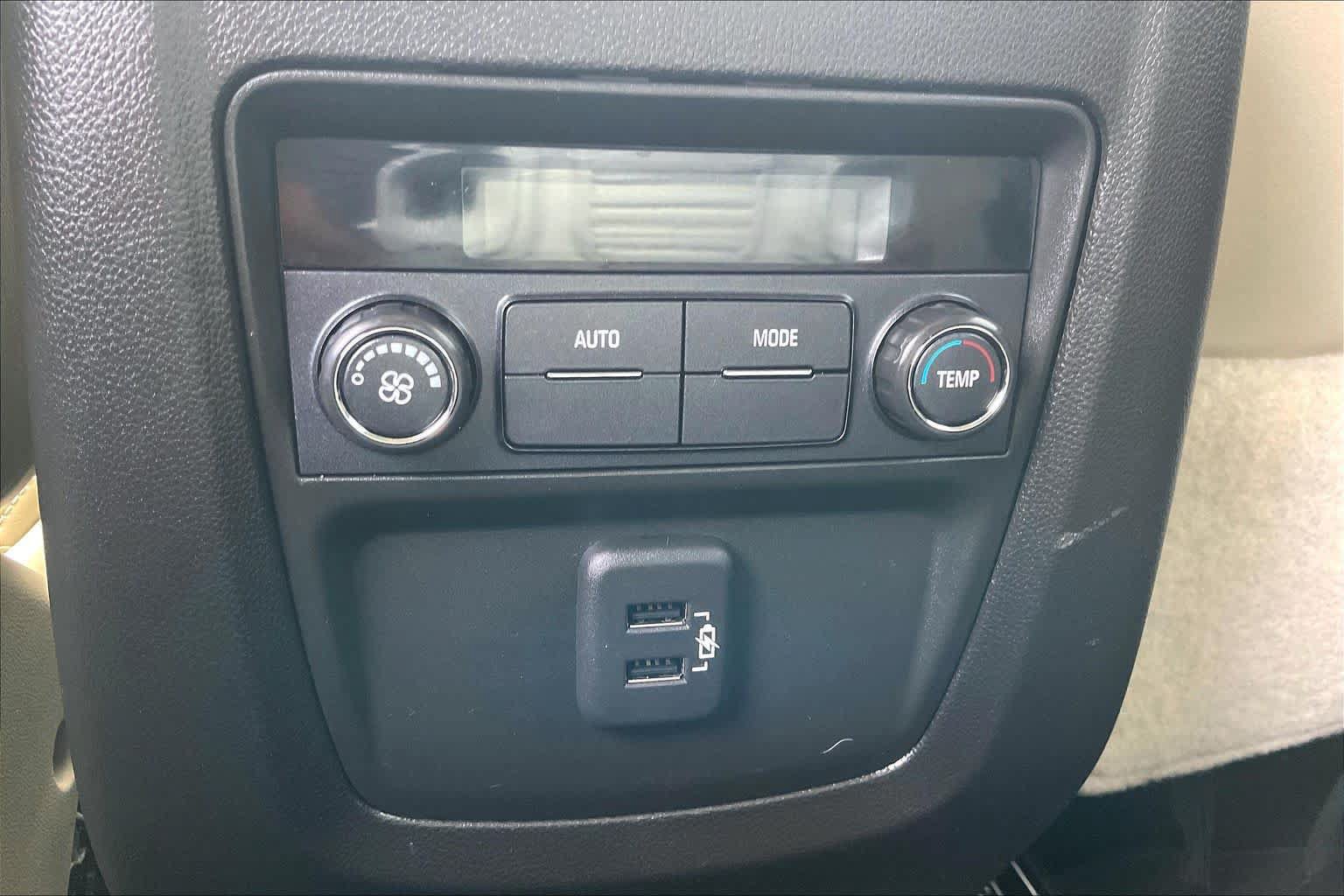 Used 2019 Buick Enclave Essence w/ Trailering Package, 5000 lbs. FWD image 31