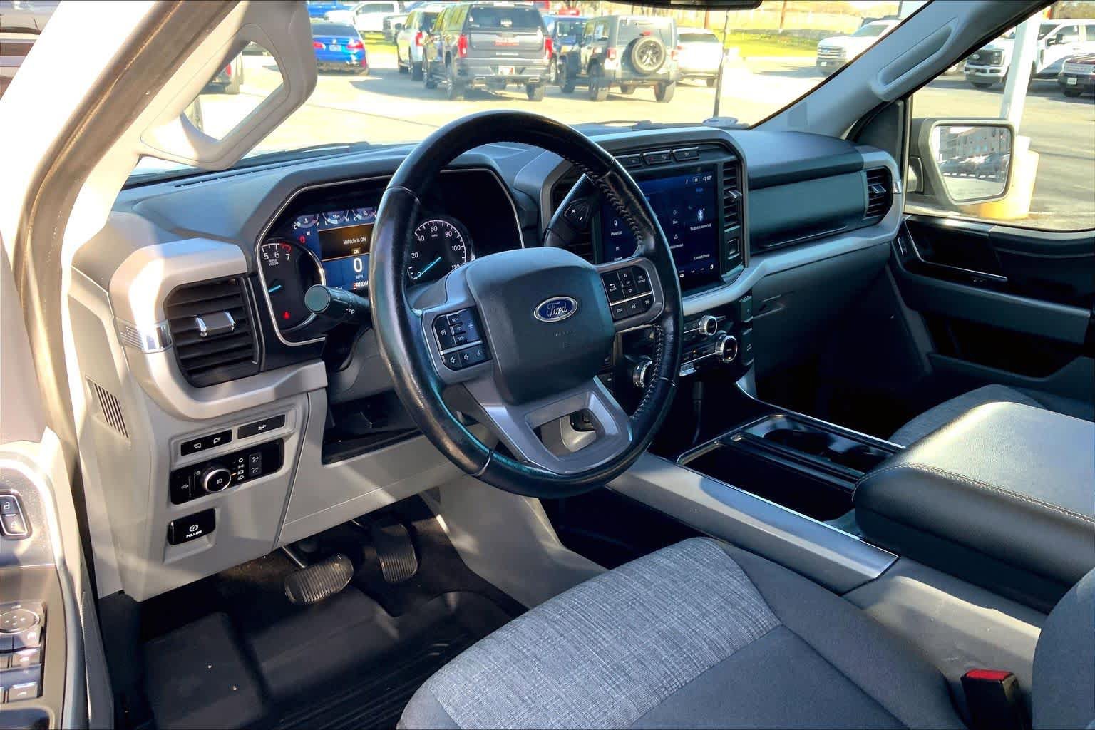 Used 2022 Ford F150 XLT w/ Equipment Group 302A High AWD/4WD image 16