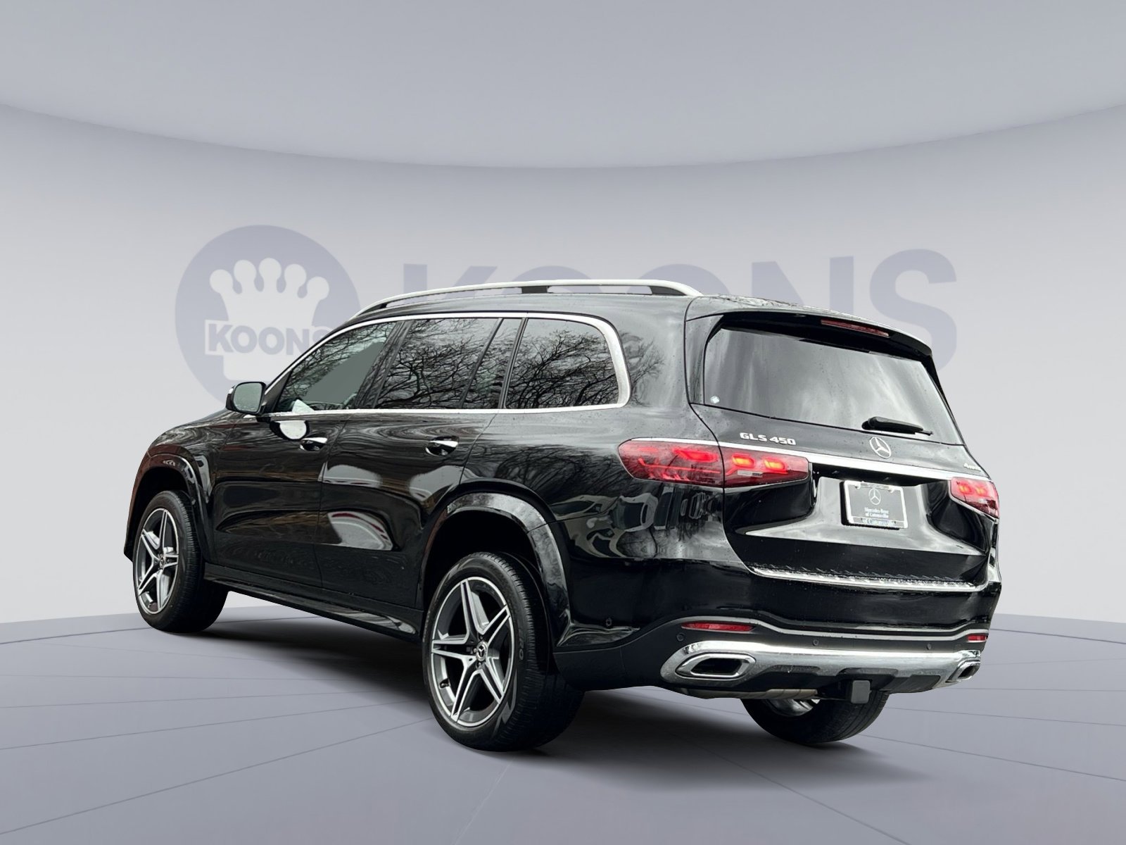 Used 2024 Mercedes-Benz GLS 450 4MATIC image 4