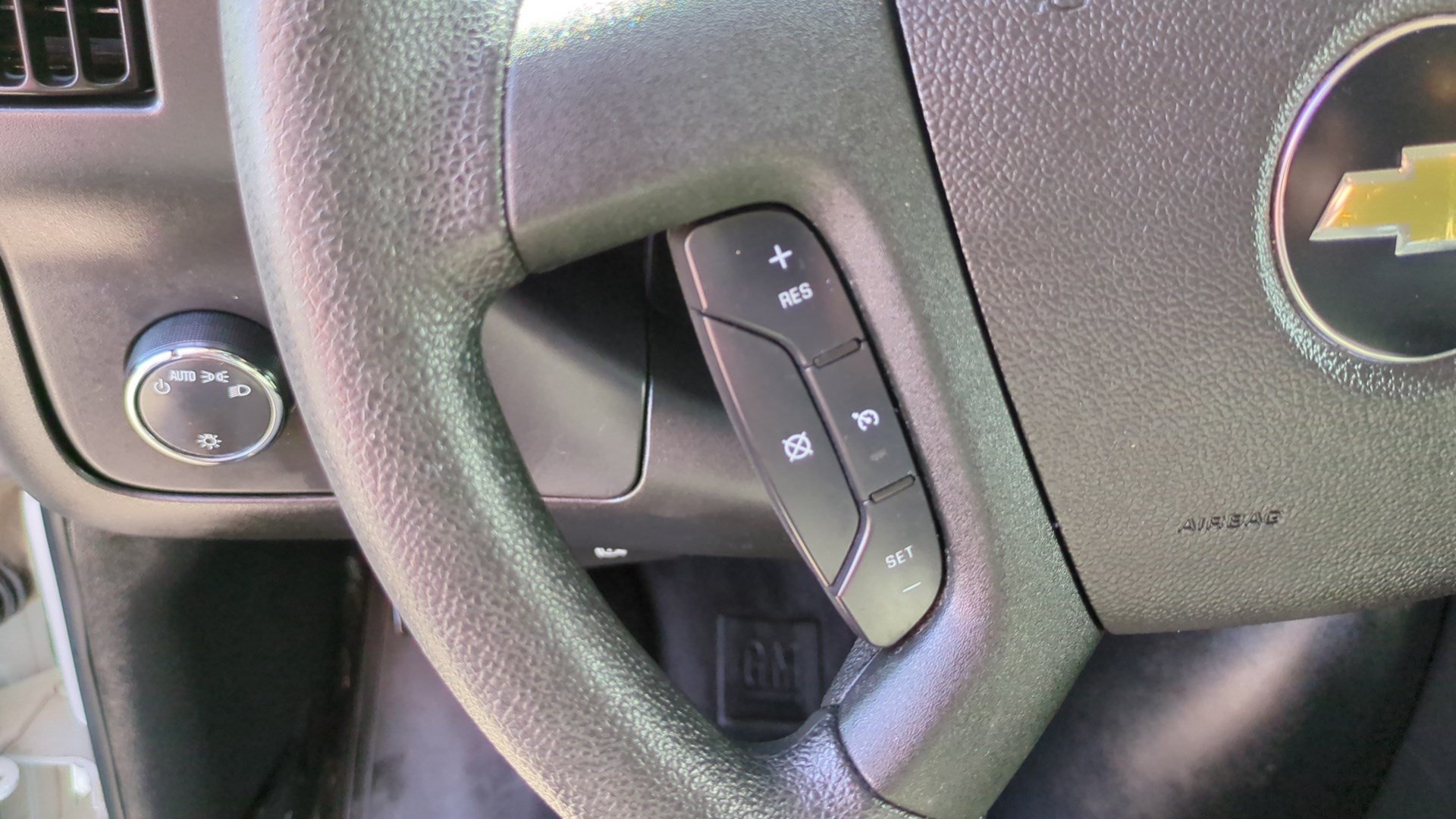 Used 2019 Chevrolet Express 2500 LT w/ LT Preferred Equipment Group RWD image 16