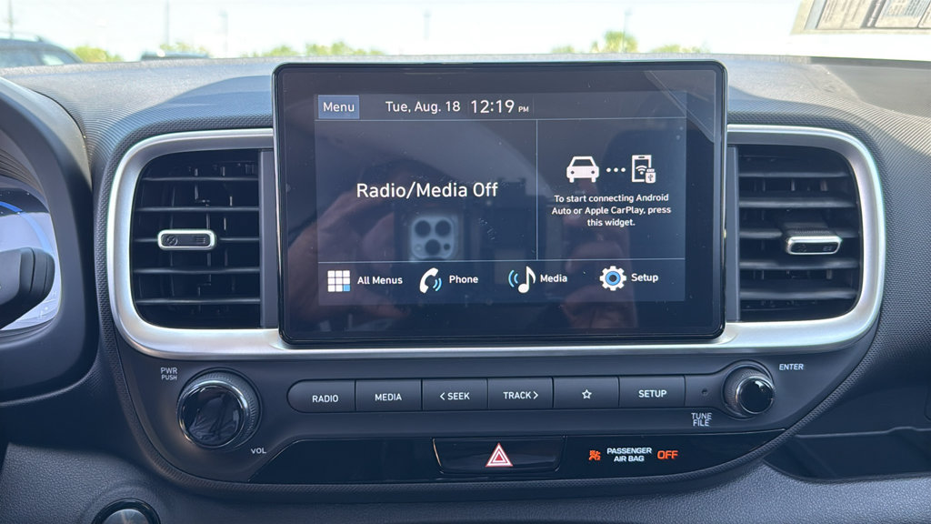 New 2026 Hyundai Venue SEL FWD image 23