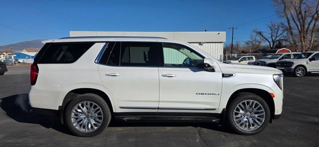 Used 2024 GMC Yukon Denali w/ Advanced Technology Package AWD/4WD image 6