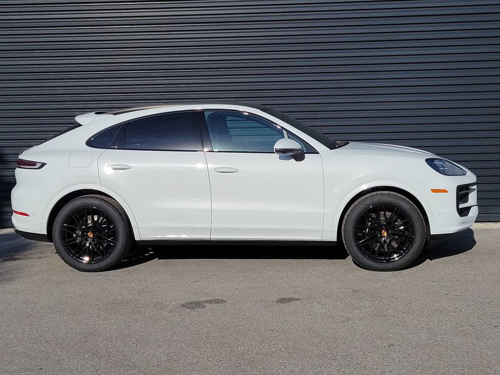 New 2026 Porsche Cayenne Coupe AWD/4WD image 8
