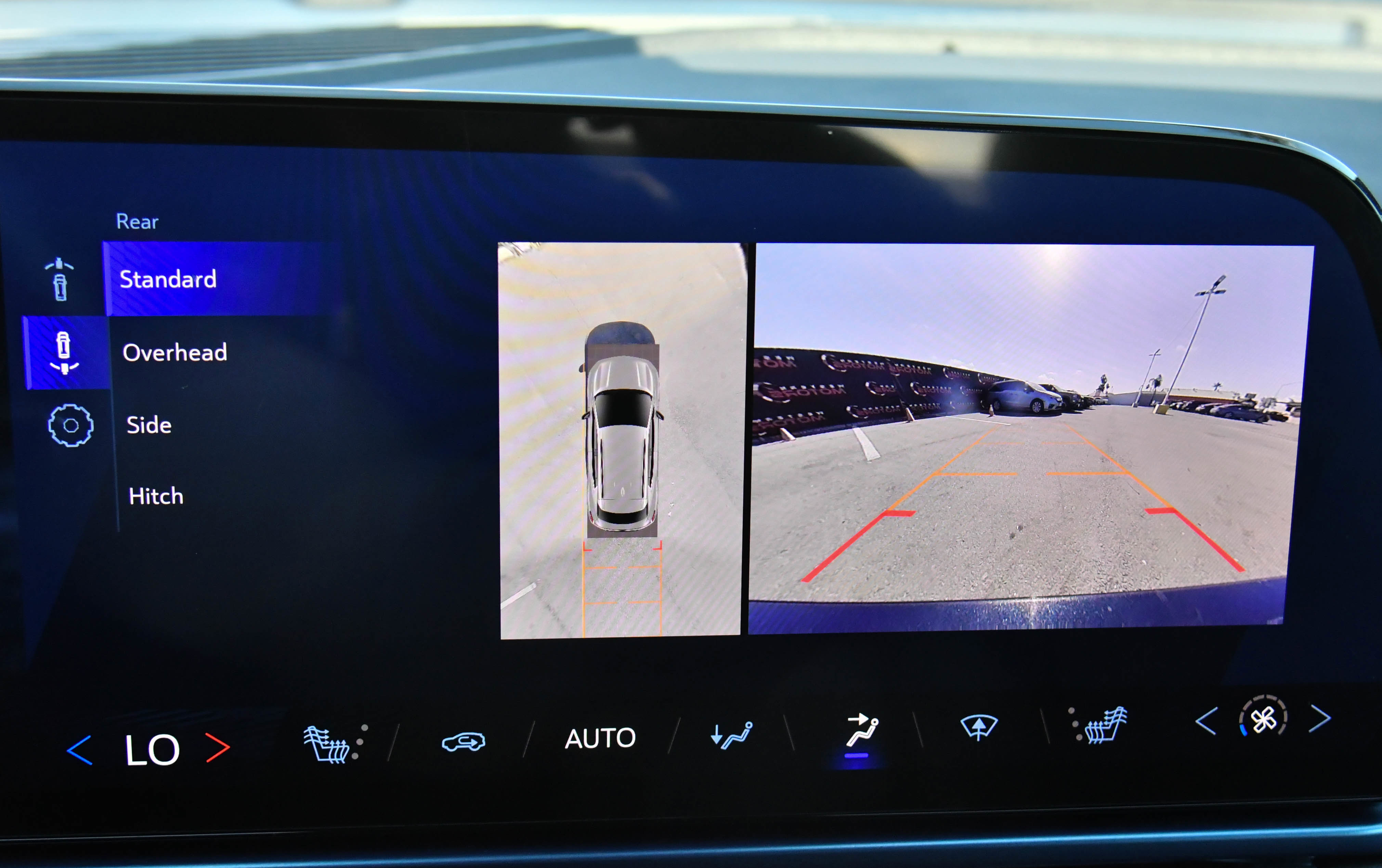 Used 2024 Chevrolet Equinox EV LT w/ LPO, Trailering Package image 18