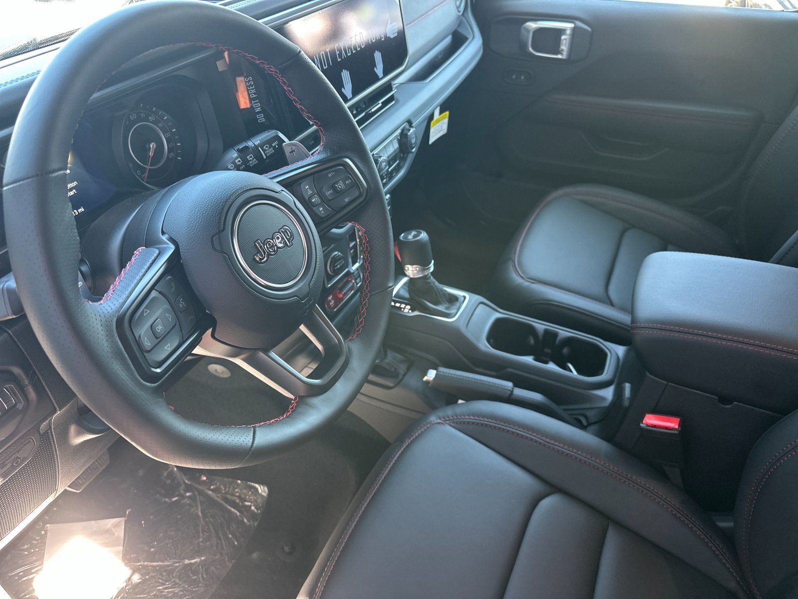 New 2026 Jeep Wrangler Unlimited Rubicon 392 w/ Quick Order Package 27X Moab AWD/4WD image 8