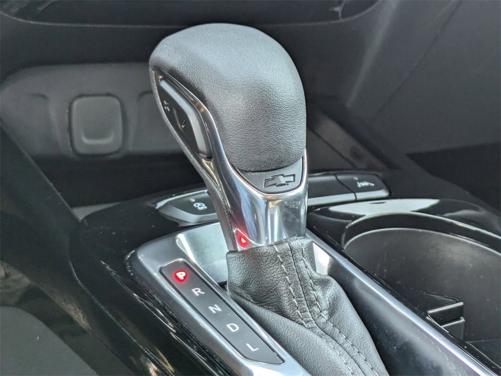 Used 2025 Chevrolet Trax LT w/ LT Convenience Package image 22