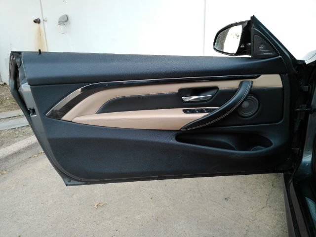 Used 2015 BMW M4 Convertible RWD image 18