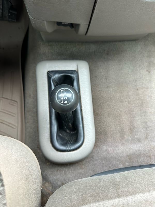 Used 2005 Dodge Ram 3500 Truck SLT w/ Quad Cab Big Horn Value Group image 15