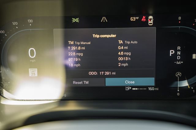 Certified 2023 Volvo XC60 B5 Plus w/ Climate Package image 42