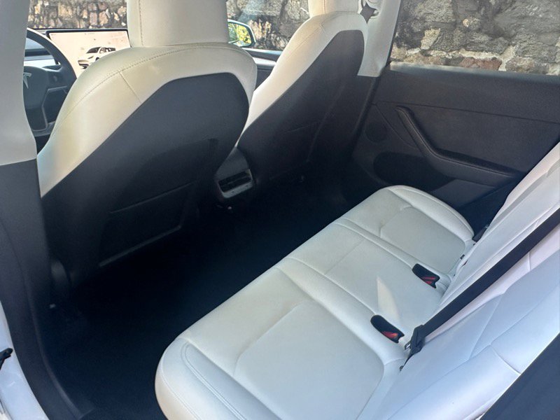 Used 2025 Tesla Model Y Long Range image 24