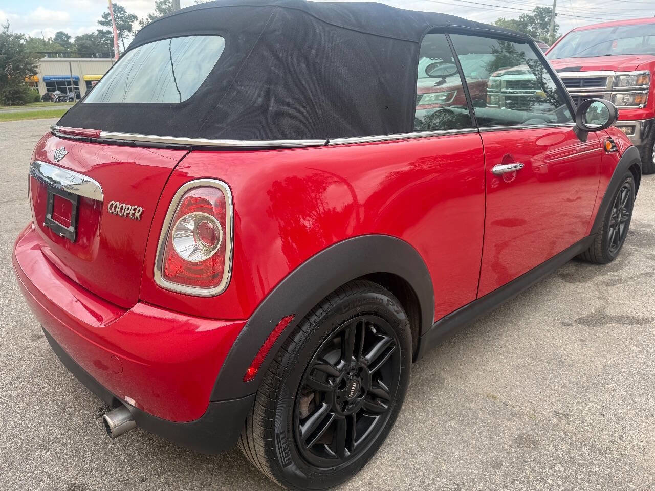 Used 2013 MINI Cooper Convertible image 17