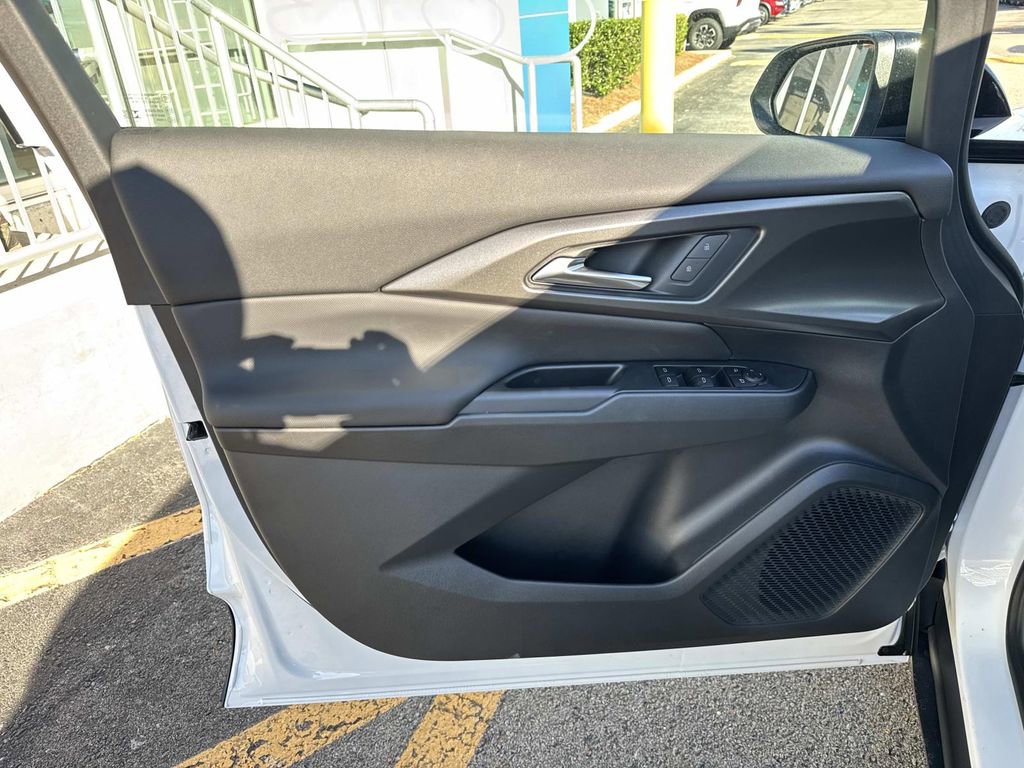 Certified 2026 Chevrolet Equinox EV LT image 13