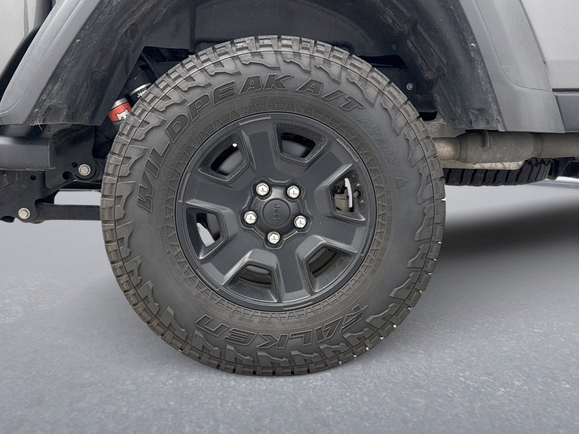 Used 2022 Jeep Gladiator Mojave w/ Dual Top Group image 24