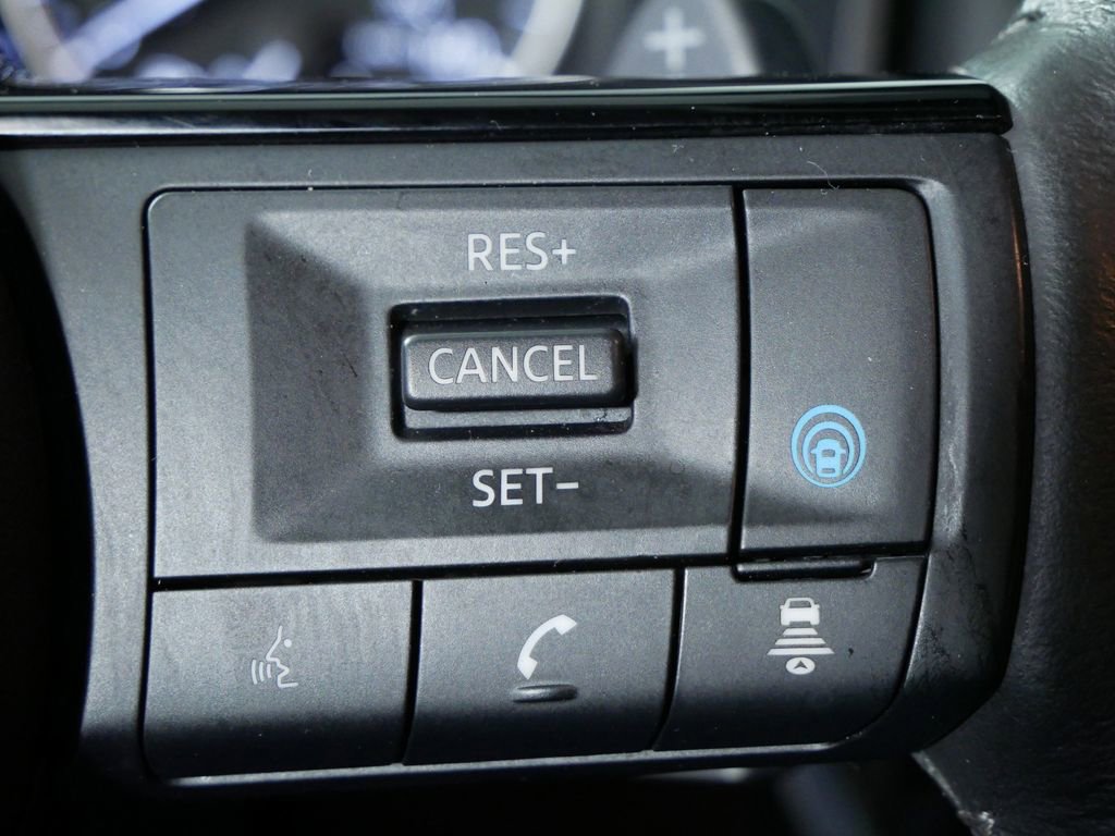 Used 2022 Nissan Rogue SL w/ SL Premium Package image 21