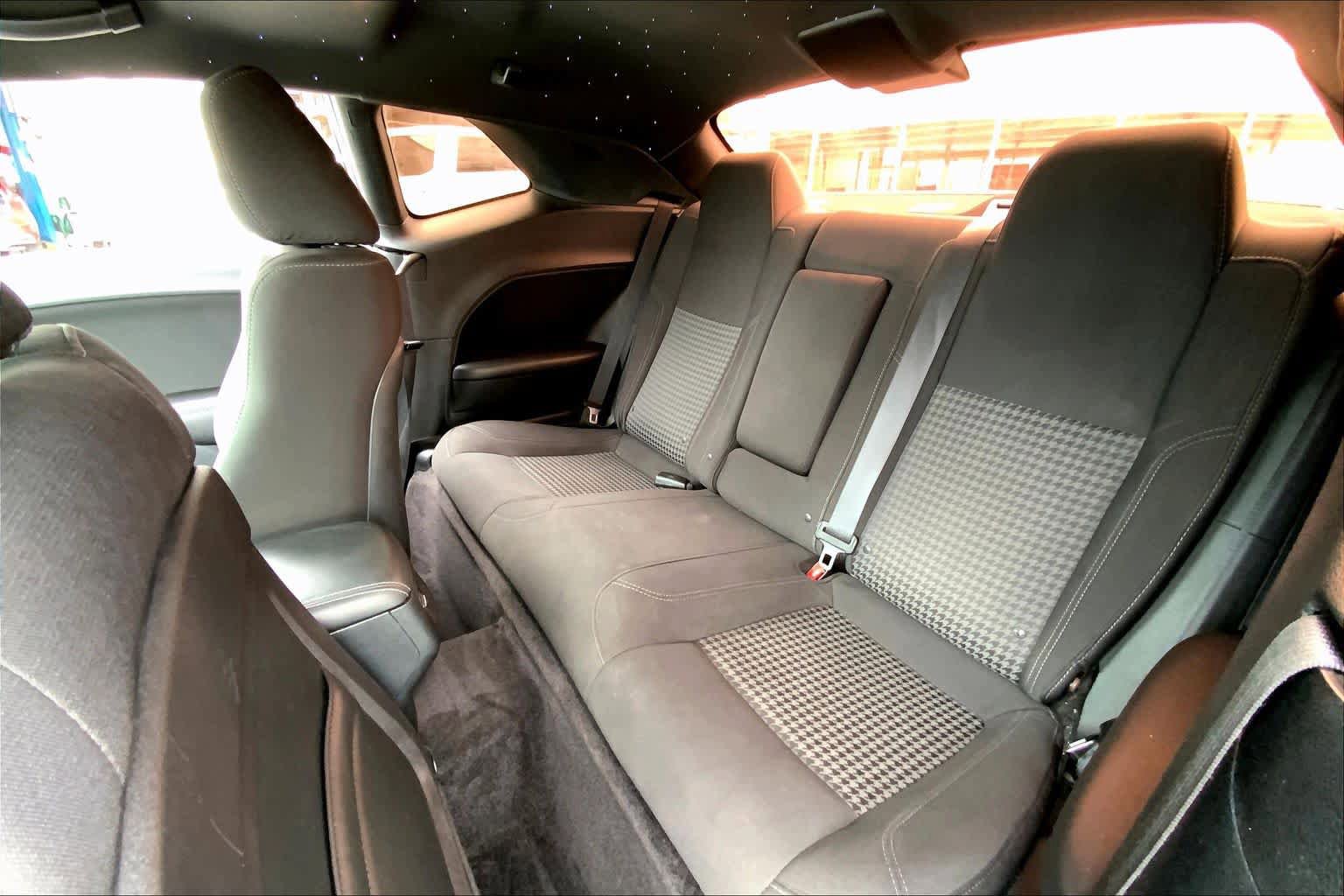 Used 2018 Dodge Challenger SXT RWD image 18