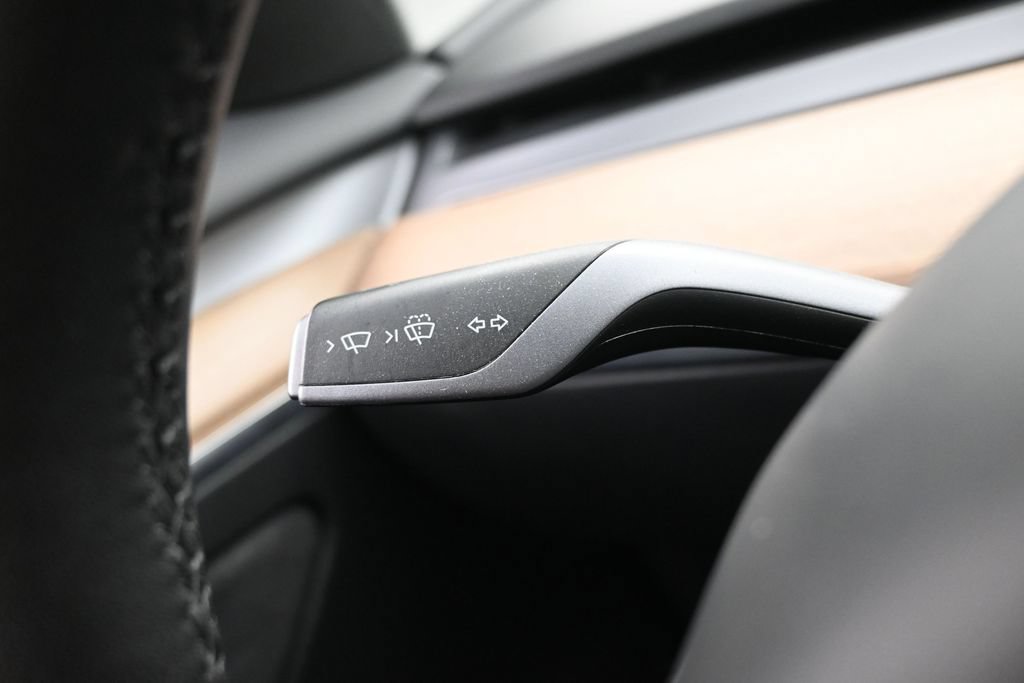 Used 2023 Tesla Model 3 Performance AWD/4WD image 32
