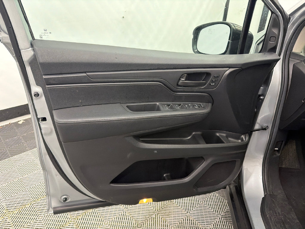 Used 2025 Honda Odyssey EX-L image 11