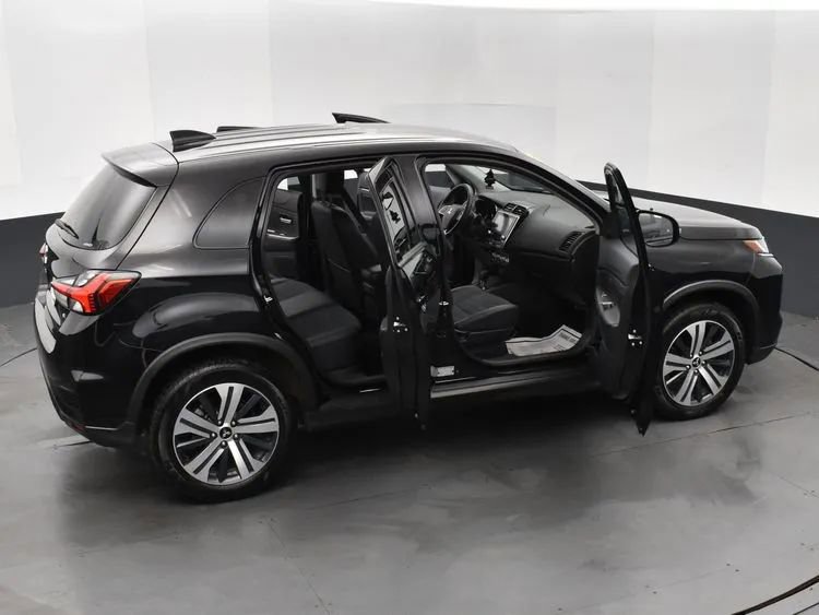 Used 2025 Mitsubishi Outlander Sport ES AWD/4WD image 6