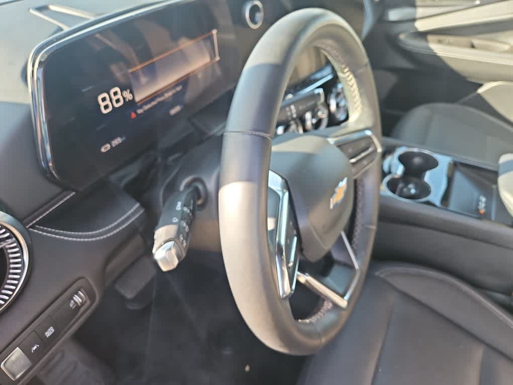 Used 2024 Chevrolet Blazer EV LT AWD/4WD image 7