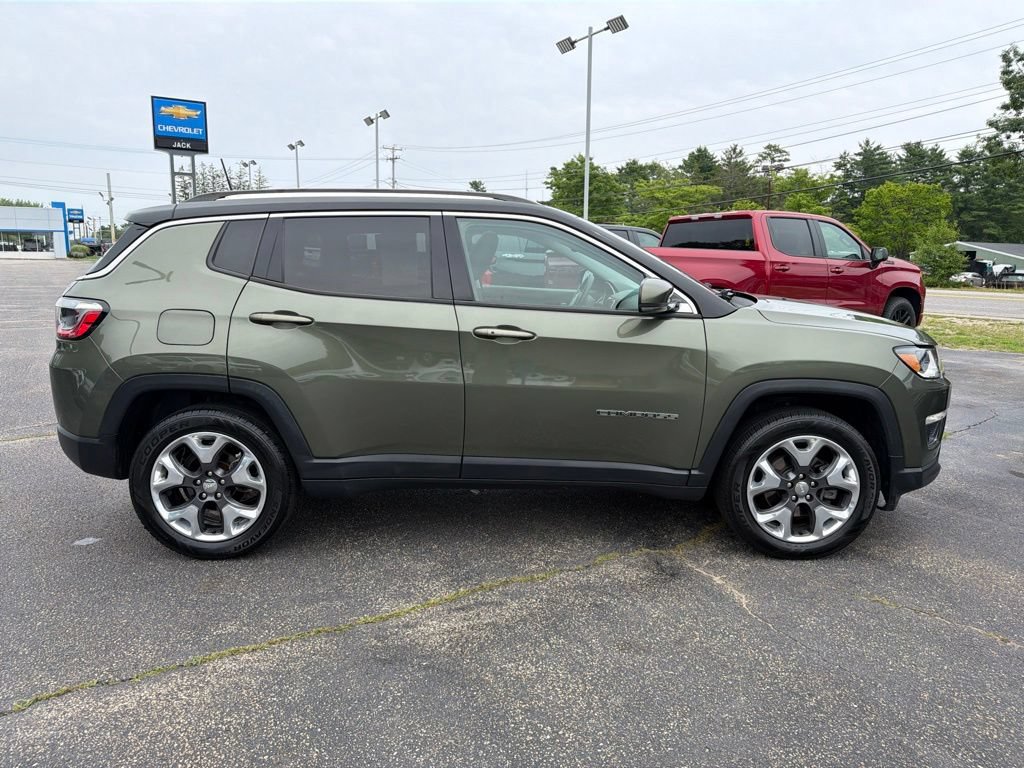 Used 2018 Jeep Compass Limited w/ Navigation Group AWD/4WD image 9