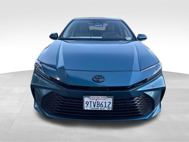 Used 2025 Toyota Camry LE w/ Convenience Package image 8